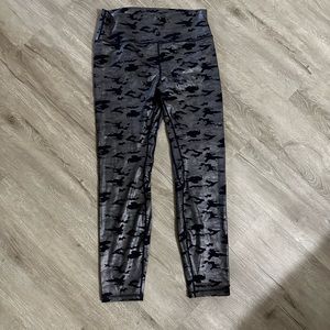 Zyia Active Reflective Metallic camo High Rise Leggings Womens 16-18